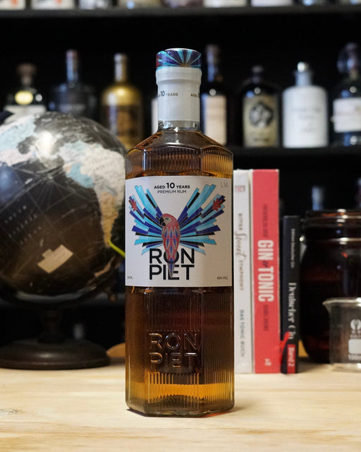 Ron Piet 10 Jahre Hamburger Rum - Deutschergin.de - Ron Piet