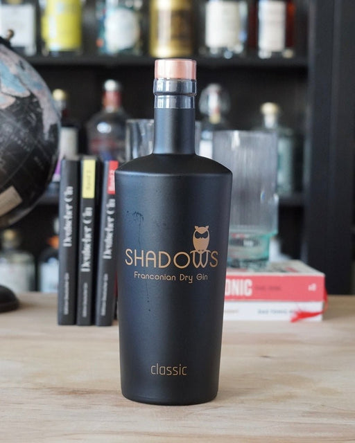 Shadows Franconian Dry Gin - Deutschergin - 4270001743404 - Shadows Distillery